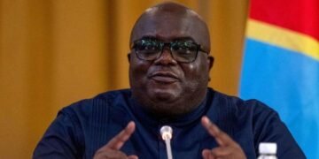 Bertrand Bisimwa i Bukavu: Ni Iki Kimujyanye mu Muhango Ukomeye w’Uburezi?