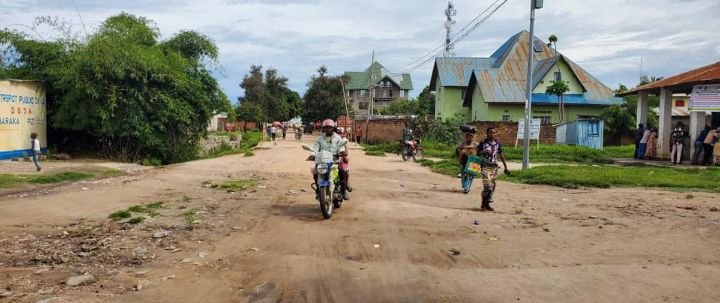 Wazalendo mu Marira Menshi Nyuma y’Ikurwaho rya Bariyeri Zabinjirizaga Amafaranga