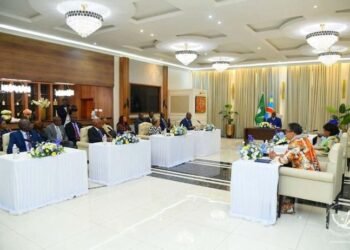 RDC : Félix Tshisekedi évoque la paix et un éventuel troisième mandat, mais une question demeure : est-il prêt à dialoguer avec ses adversaires pour mettre fin à la guerre ?