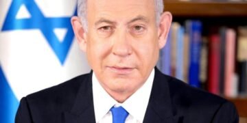 Israel mu Matora Akomeye: Ese Netanyahu Araza Gutakaza Ubutegetsi? Dore Uwo Bahanganye n’Amateka Yabo
